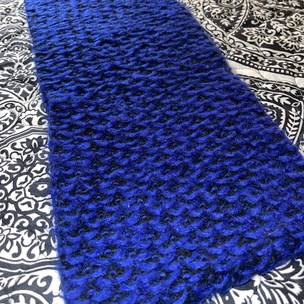 Blue knit Scarf